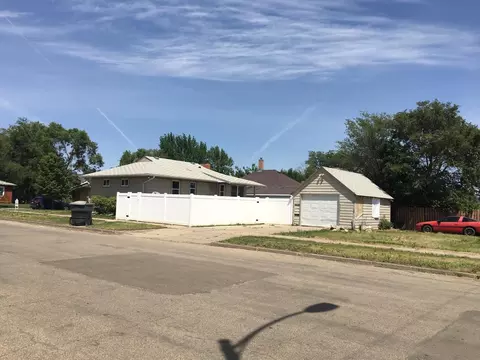 321 Broadway, Williston, ND 58801 photo 3