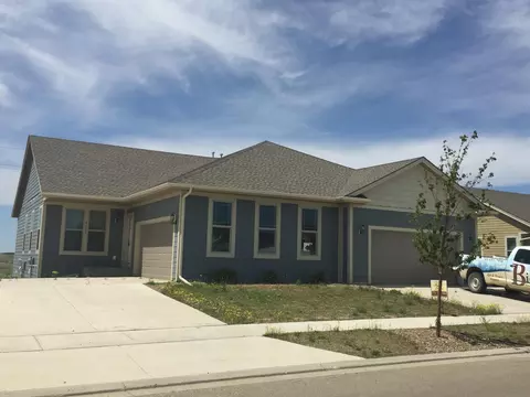3103-3105 Long Branch Ave, Williston, ND 58801 photo 3