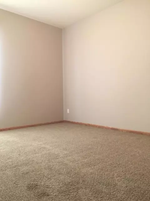 3103-3105 Long Branch Ave, Williston, ND 58801 photo 5
