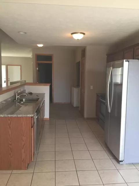 3103-3105 Long Branch Ave, Williston, ND 58801 photo 26