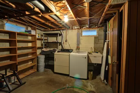 1009 14th Ave W, Williston, ND 58801 photo 12