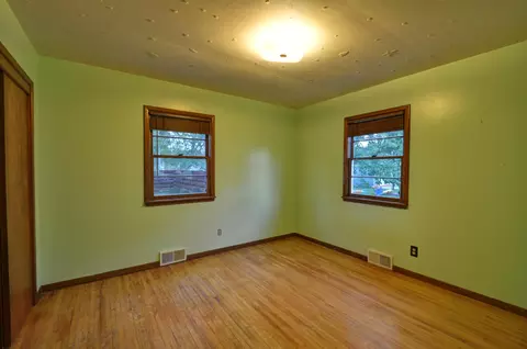 1009 14th Ave W, Williston, ND 58801 photo 8