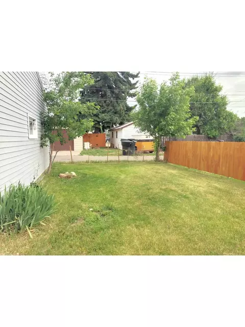 1106 17th St W, Williston, ND 58801 photo 5