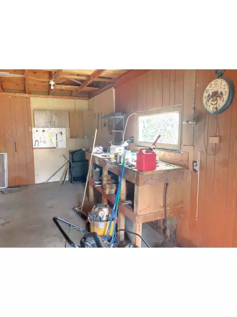 1106 17th St W, Williston, ND 58801 photo 4