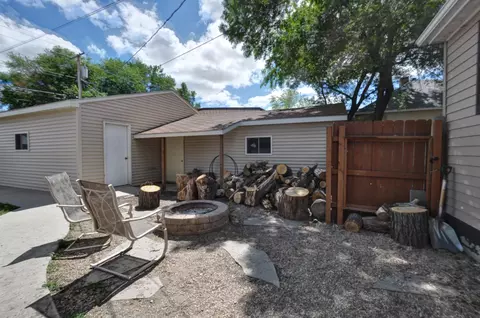 2120 University Ave, Williston, ND 58801 photo 4