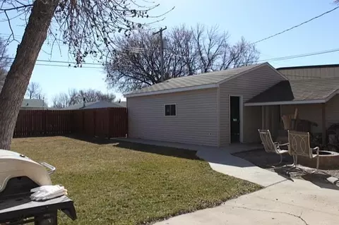 2120 University Ave, Williston, ND 58801 photo 2