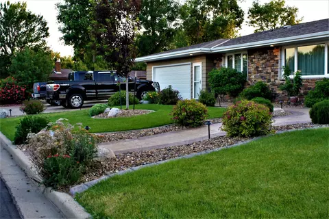 2001 Crest St, Williston, ND 58801 photo 40