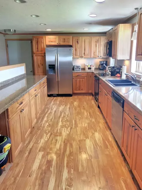 200 65th St E, Williston, ND 58801 photo 20