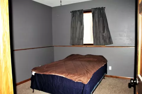 2406 12th Ave W, Williston, ND 58801 photo 32