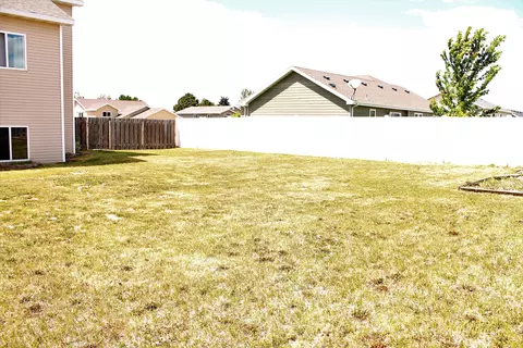 2406 12th Ave W, Williston, ND 58801 photo 39