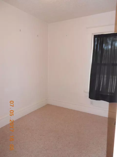 523 Broadway W, Williston, ND 58801 photo 11