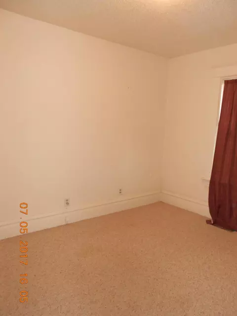 523 Broadway W, Williston, ND 58801 photo 12