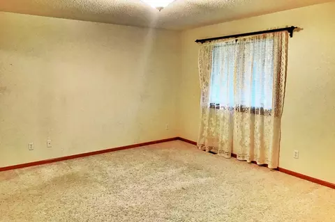 2216 9th Ave E, Williston, ND 58801 photo 16
