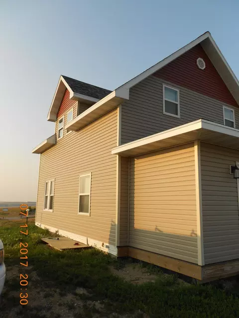 13105 49th St NW, Williston, ND 58801 photo 2