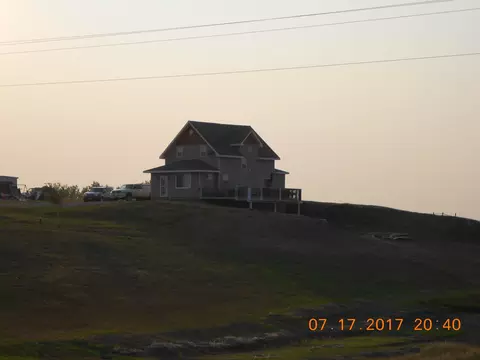 13105 49th St NW, Williston, ND 58801 photo 4