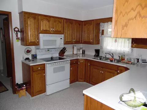 1209 Park Pl, Williston, ND 58801 photo 6