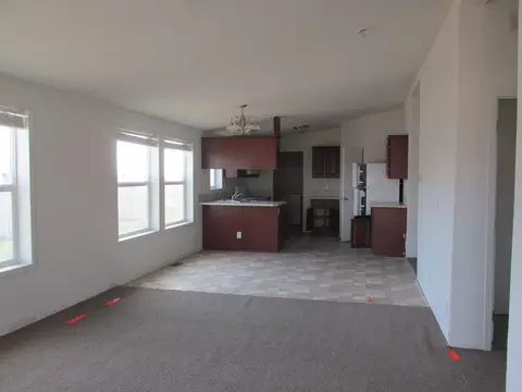 5631 Border Ave, Williston, ND 58801 photo 2