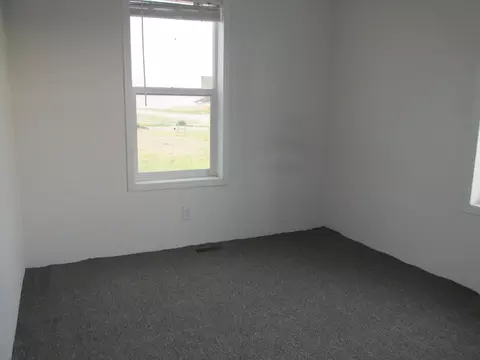5631 Border Ave, Williston, ND 58801 photo 7