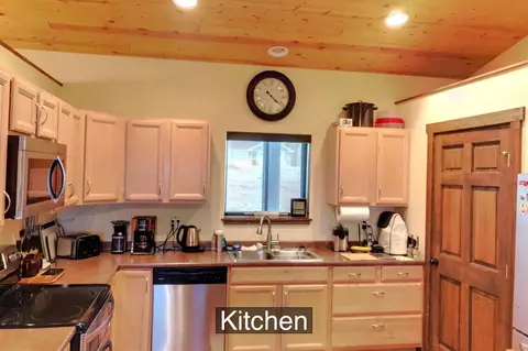 14068 Southview St, Williston, ND 58801 photo 10