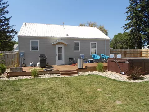 208 Score St, Ray, ND 58849 photo 3