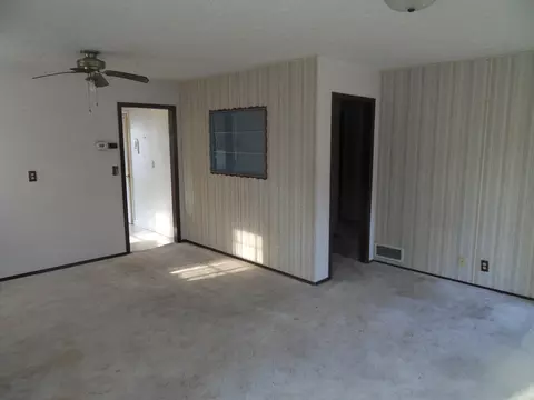 505 Highland Dr W, Williston, ND 58801 photo 16