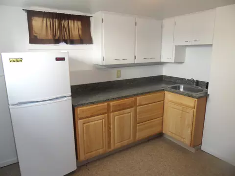 505 Highland Dr W, Williston, ND 58801 photo 9