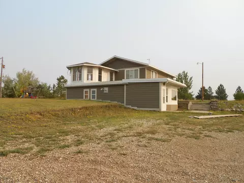 5066 Sunrise Dr, Williston, ND 58801 photo 6