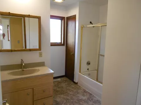 5066 Sunrise Dr, Williston, ND 58801 photo 16