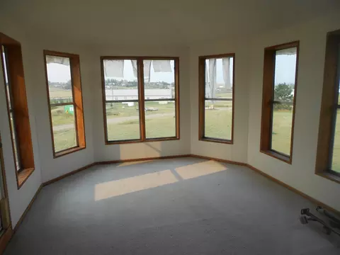 5066 Sunrise Dr, Williston, ND 58801 photo 12