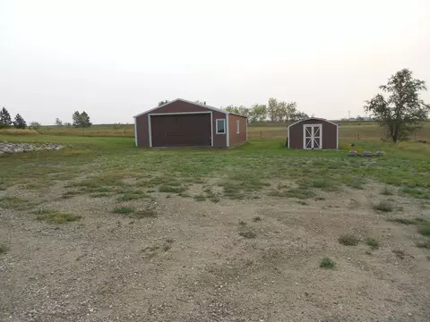 5066 Sunrise Dr, Williston, ND 58801 photo 5