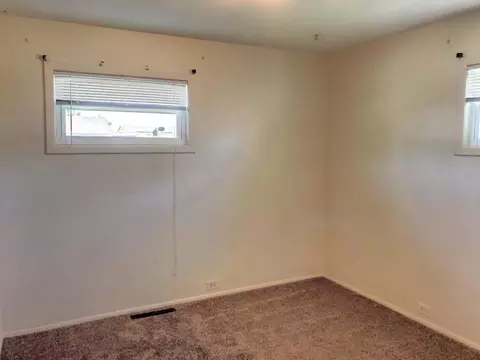 1714 Hillside Ct, Williston, ND 58801 photo 12