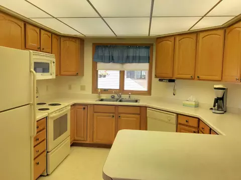1820 16th Ave W, Williston, ND 58801 photo 5