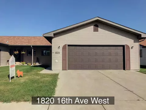 1820 16th Ave W, Williston, ND 58801 photo 1