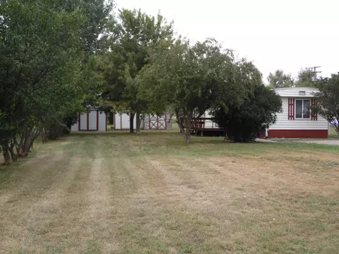 208 Eikren Dr, Alexander, ND 58831 photo 1