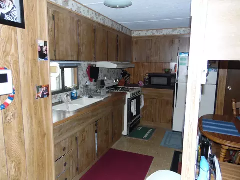 208 Eikren Dr, Alexander, ND 58831 photo 11