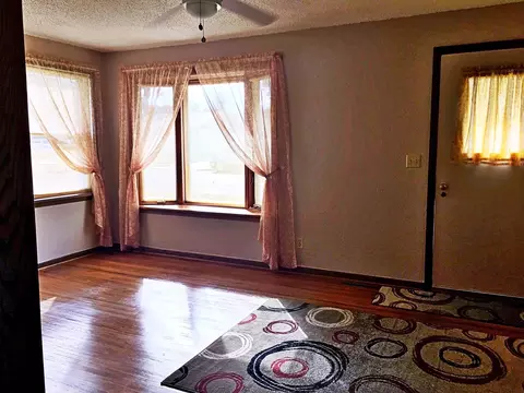 2502 7th Ave E, Williston, ND 58801 photo 5