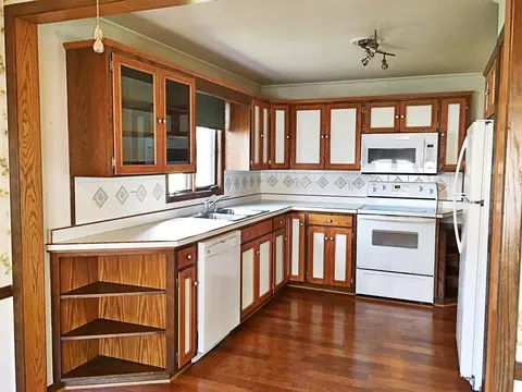 2502 7th Ave E, Williston, ND 58801 photo 6