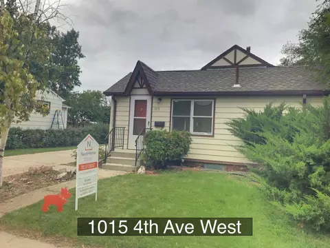 1015 4th Ave W, Williston, ND 58801 photo 1