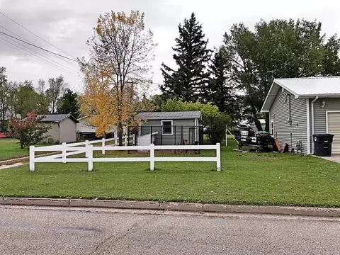 403 West St, Ray, ND 58849 photo 5