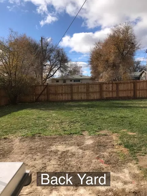 513 9th Ave W, Williston, ND 58801 photo 27