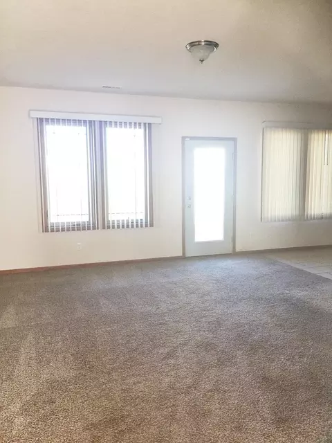 3714 Prairie Commons St, Williston, ND 58801 photo 3