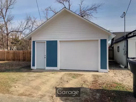 417 3rd Ave E, Williston, ND 58801 photo 4