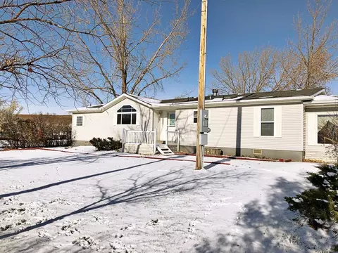 13765 55th St NW, Williston, ND 58801 photo 4