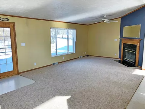 13765 55th St NW, Williston, ND 58801 photo 10