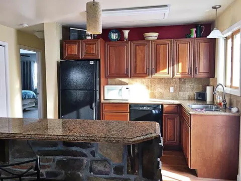 2410 13th Ave W, Williston, ND 58801 photo 4