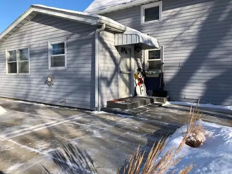 220 7th St W, Williston, ND 58801 photo 3