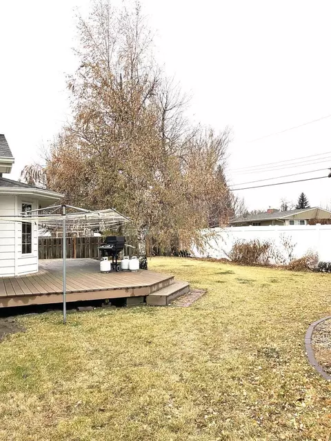 1203 University Ave, Williston, ND 58801 photo 42