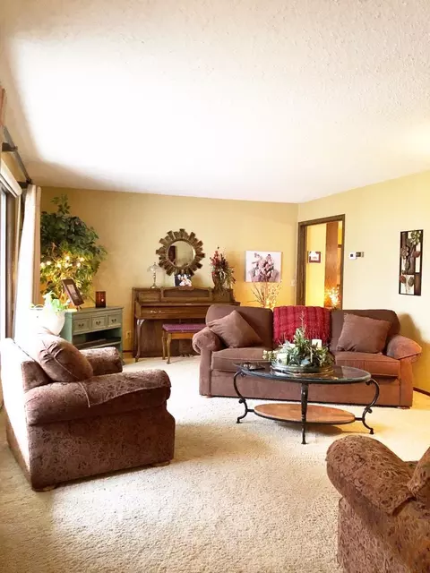 1203 University Ave, Williston, ND 58801 photo 6