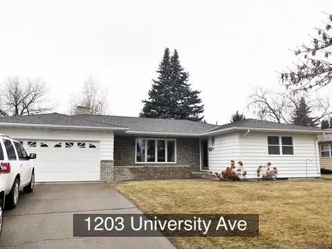 1203 University Ave, Williston, ND 58801 photo 1