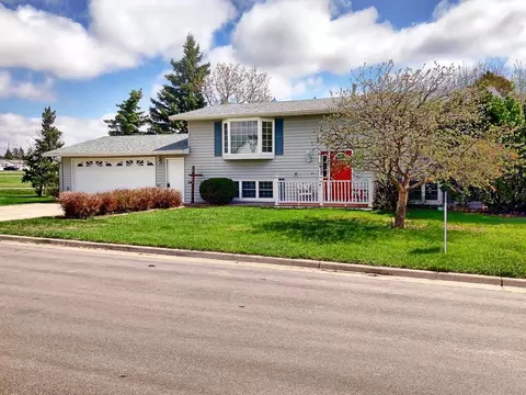 416 Church St, Ray, ND 58849 photo 2